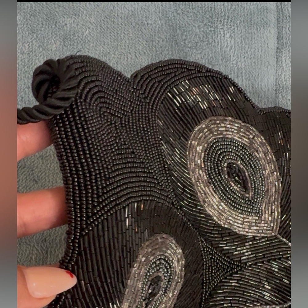 Black and Silver Beaded Clutch - Picture 4 of 4